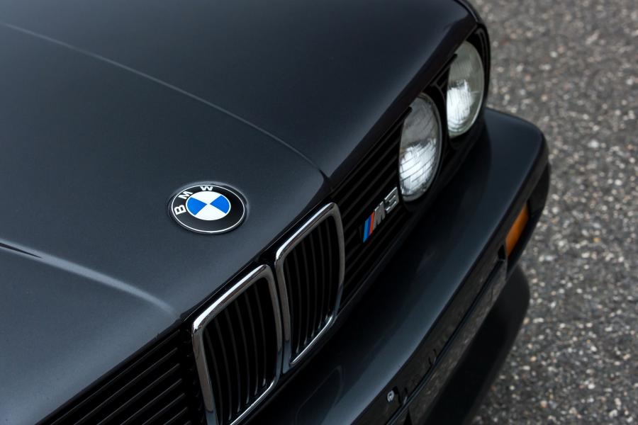 Детали экстерьера BMW M3 Coupe (E30) 1987 года  (NA) (фото 11 из 38)